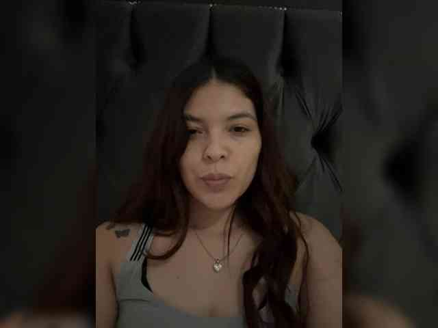 Carlybee10 webcam