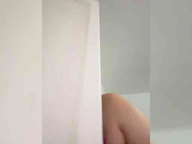 Carlybee10 webcam