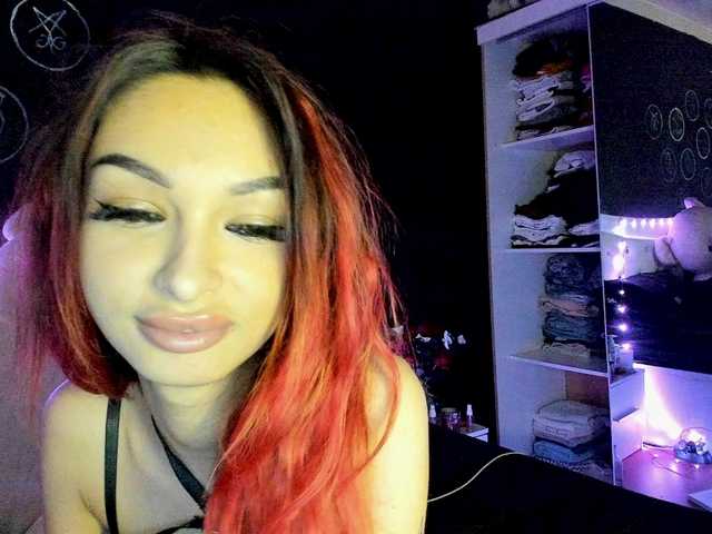 Yanissa100 live cam on BongaCams
