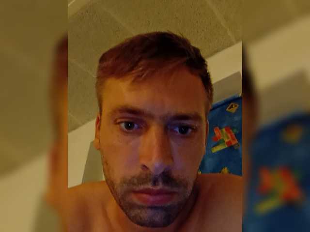 Adyblondu007, 35 y/o - Live Cam on BongaCams