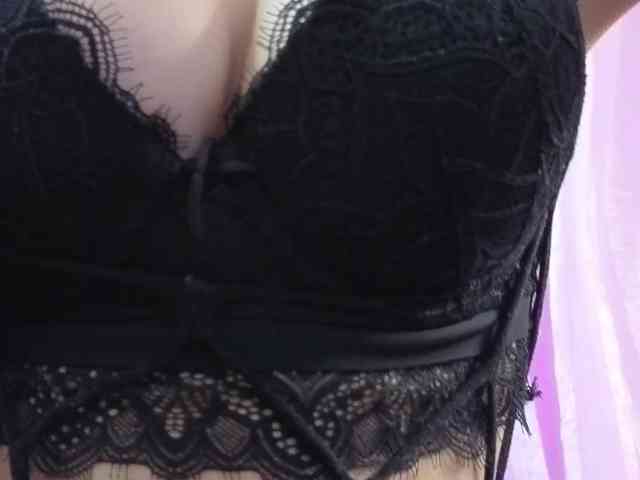 sexxxblondy webcam