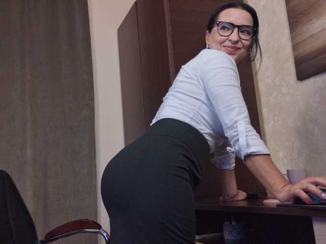Sex chat gratuit in direct cu Ortensialady pe BongaCams