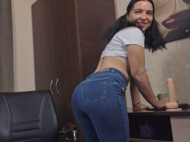 Sex chat gratuit in direct cu Ortensialady pe BongaCams
