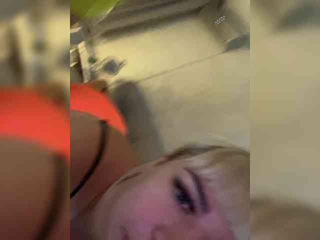sweetgerl21 webcam