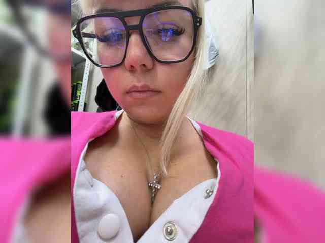 sweetgerl21 webcam