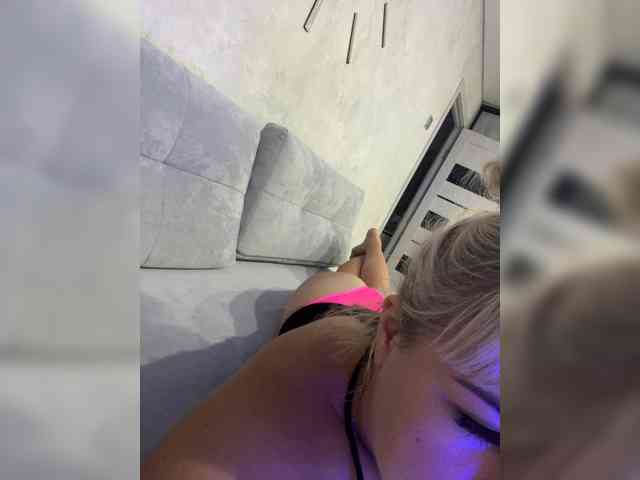 sweetgerl21 webcam