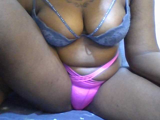 Sweetgod2 live cam on BongaCams