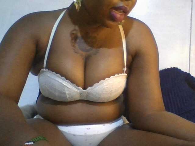 Sweetgod2 live cam on BongaCams
