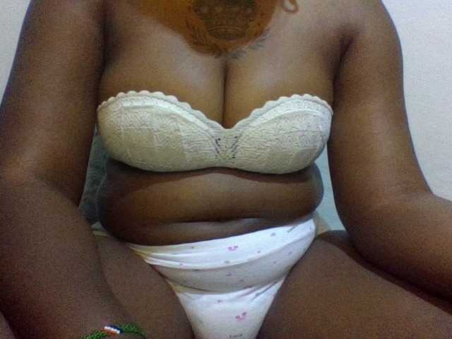 Sweetgod2 live cam on BongaCams