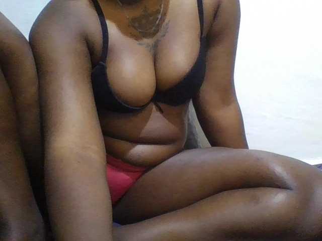 Sweetgod2 live cam on BongaCams
