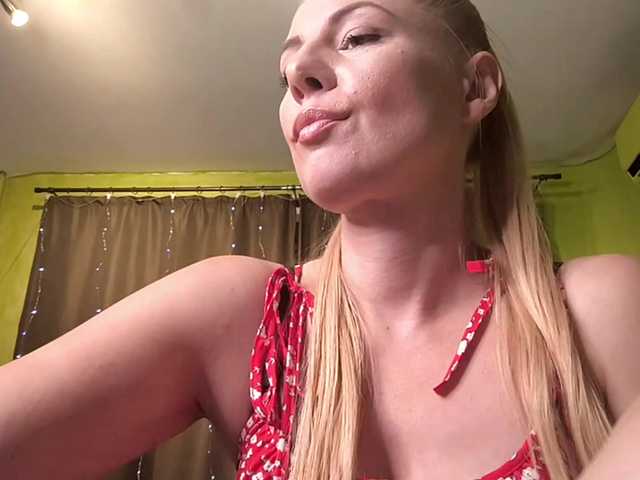 Overshine live cam on BongaCams