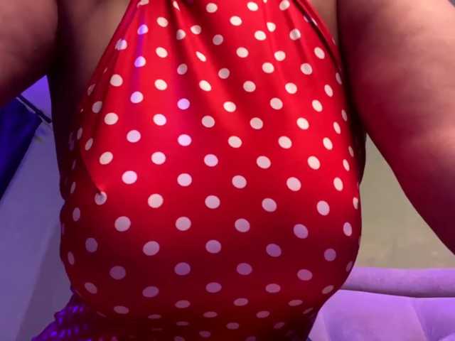 Overshine live cam on BongaCams