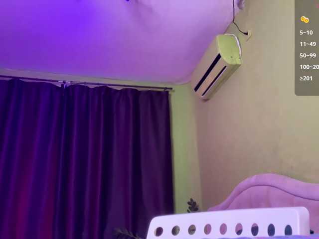 Overshine live cam on BongaCams