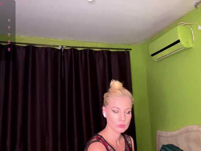 Overshine live cam on BongaCams