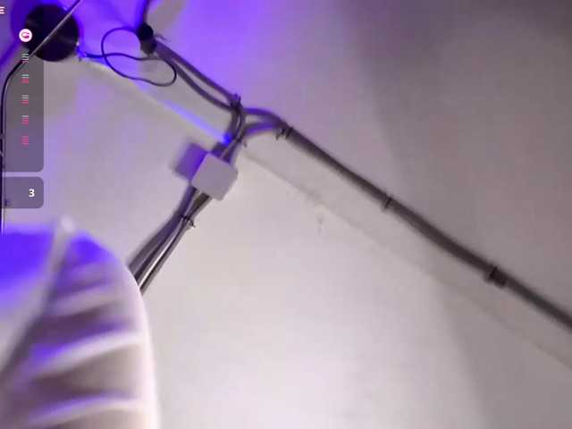 Overshine live cam on BongaCams
