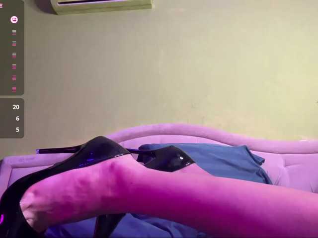 Overshine live cam on BongaCams
