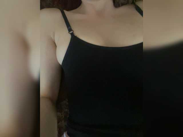 go to chat with ariela11