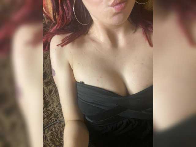 ariela11 live cam on BongaCams