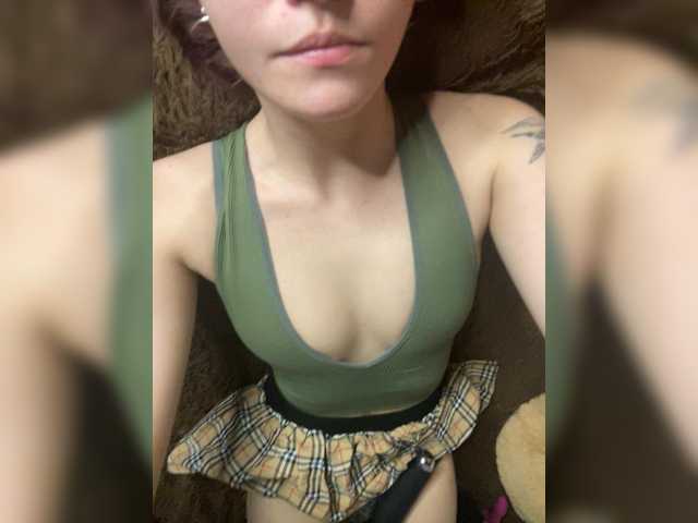 ariela11 live cam on BongaCams