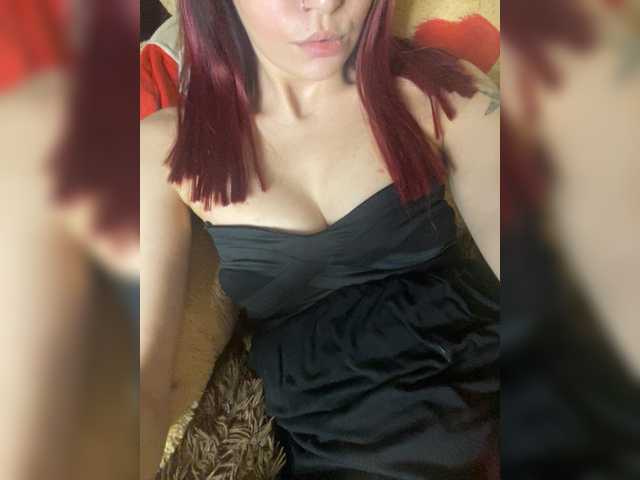 ariela11 live cam on BongaCams