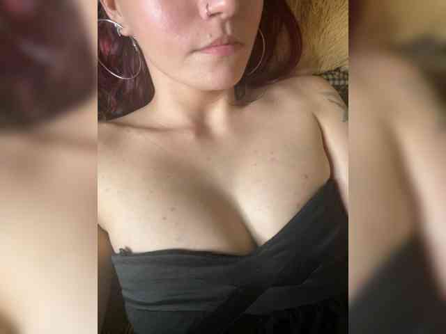 ariela11 webcam