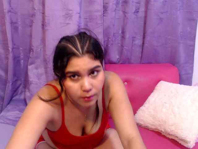 sharlottequeenx webcam
