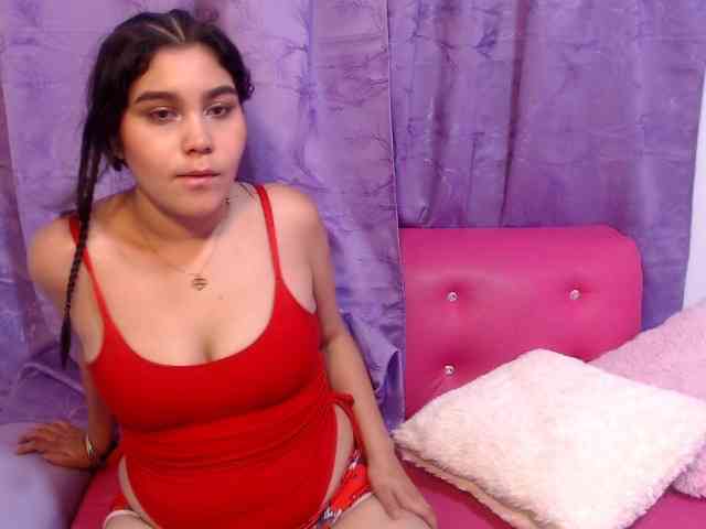 sharlottequeenx webcam