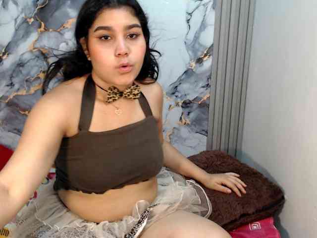 sharlottequeenx webcam