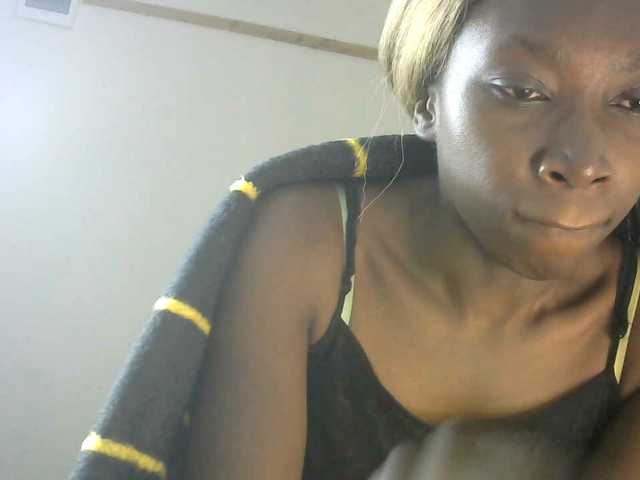 Sexyclara1 live cam on BongaCams