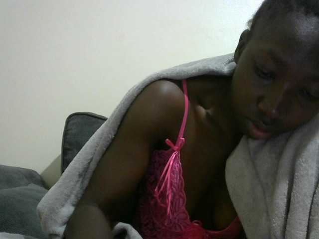 Sexyclara1 live cam on BongaCams