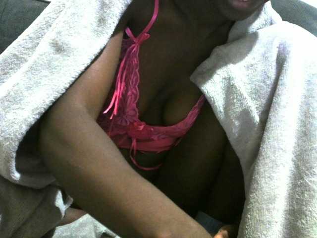 Sexyclara1 live cam on BongaCams