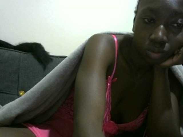 Sexyclara1 live cam on BongaCams