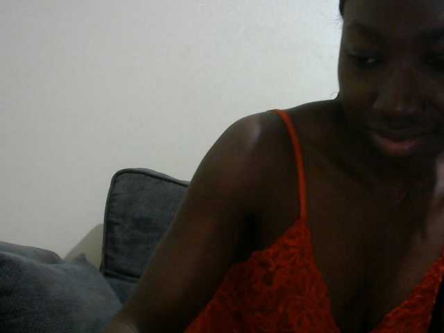 Sexyclara1 live cam on BongaCams