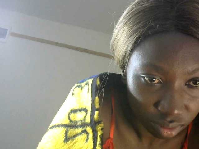 Sexyclara1 live cam on BongaCams