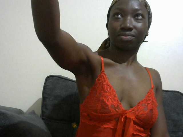 Sexyclara1 live cam on BongaCams