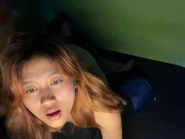 ucaklady webcam