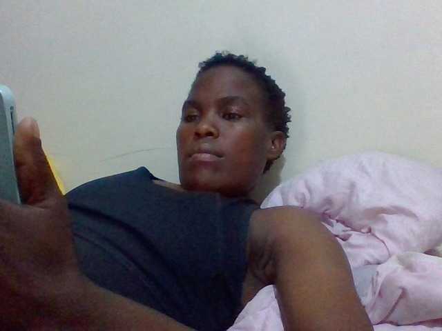 Cutesnyder live cam on BongaCams