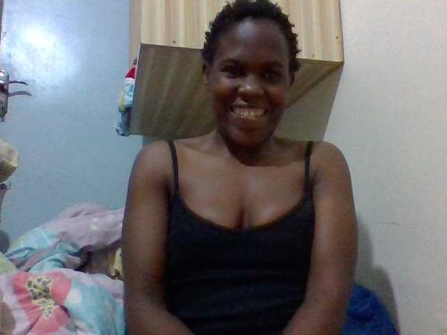Cutesnyder live cam on BongaCams