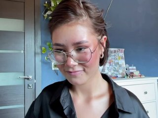 Mikiora Porn Show