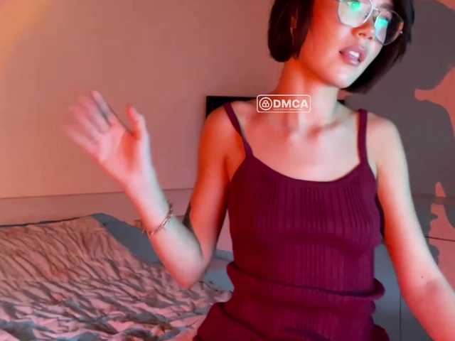 Mikiora live cam on BongaCams