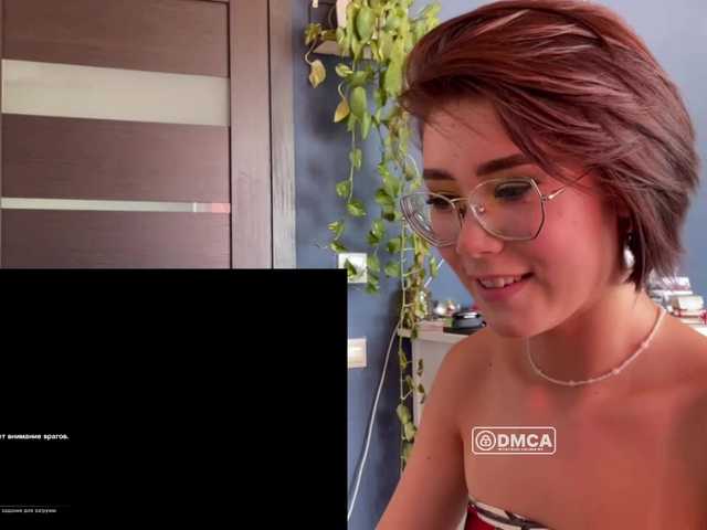 Mikiora live cam on BongaCams