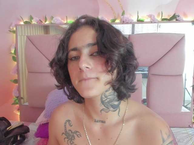 jessibentz live cam on BongaCams