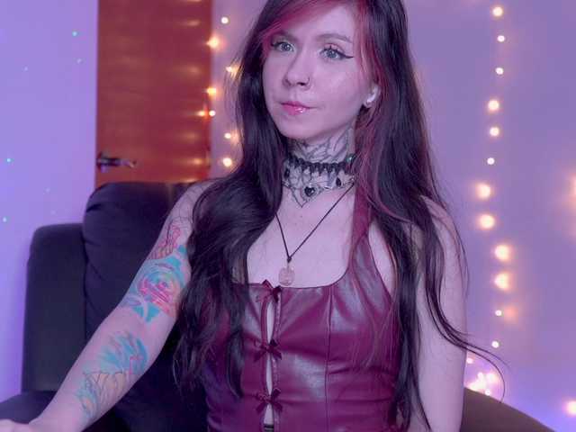 Vkatt — live female cam