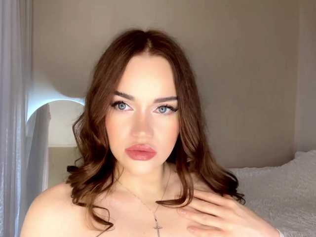 RosalindRayas live cam on BongaCams