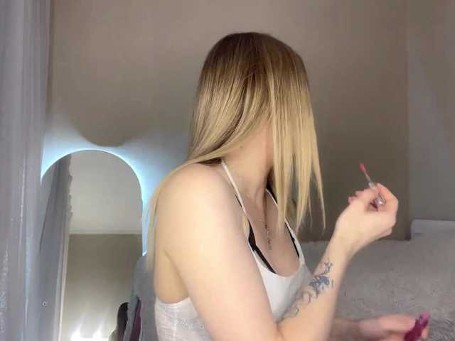 RosalindRayas live cam on BongaCams