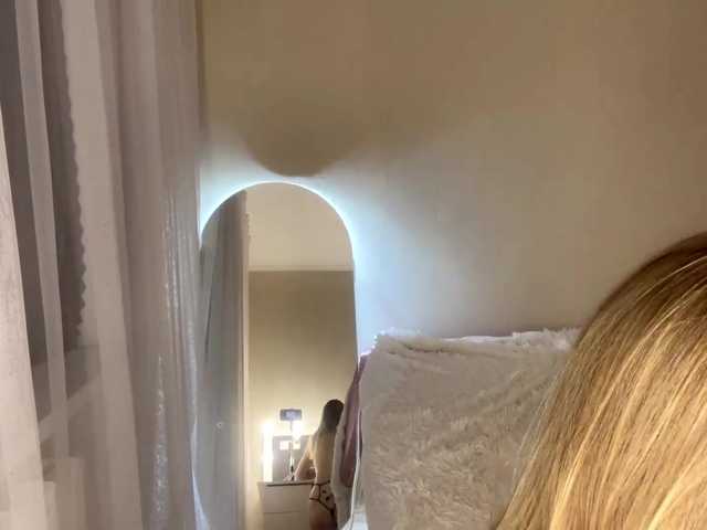 RosalindRayas live cam on BongaCams