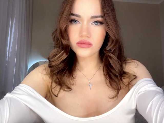 RosalindRayas live cam on BongaCams