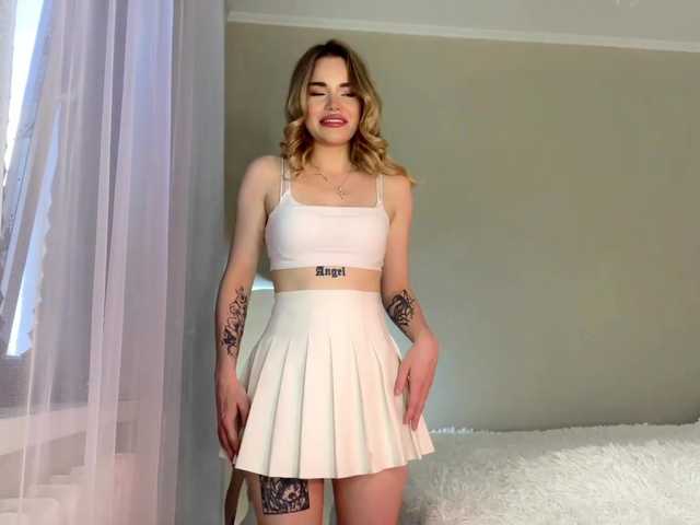 RosalindRayas live cam on BongaCams
