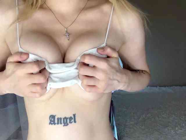 RosalindRayas Live Webcam on BongaCams