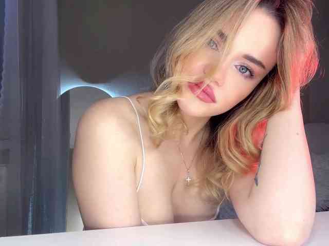 RosalindRayas webcam